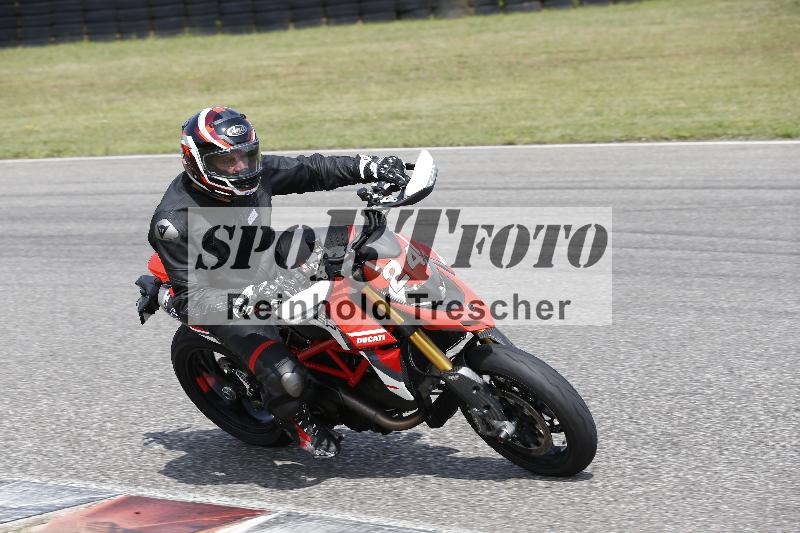 /27 12.06.2025 Ducati Schweiz Trackday Warmup  ADR/blau-bleu/24